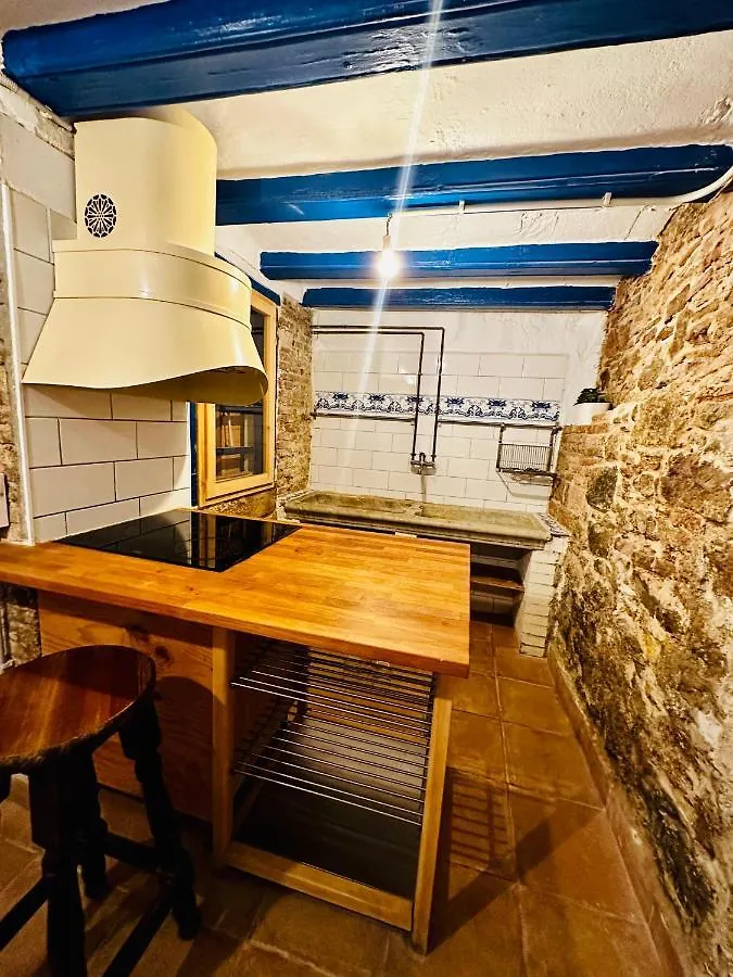 Artistic Central Apartment location